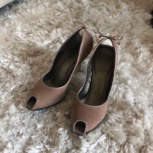 Salvatore Ferragamo Suede heels 36